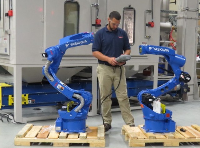 Guyson-Integrates-Yaskawa-Motoman-Robots-In-Robotic-Blasting-Systems-640x474